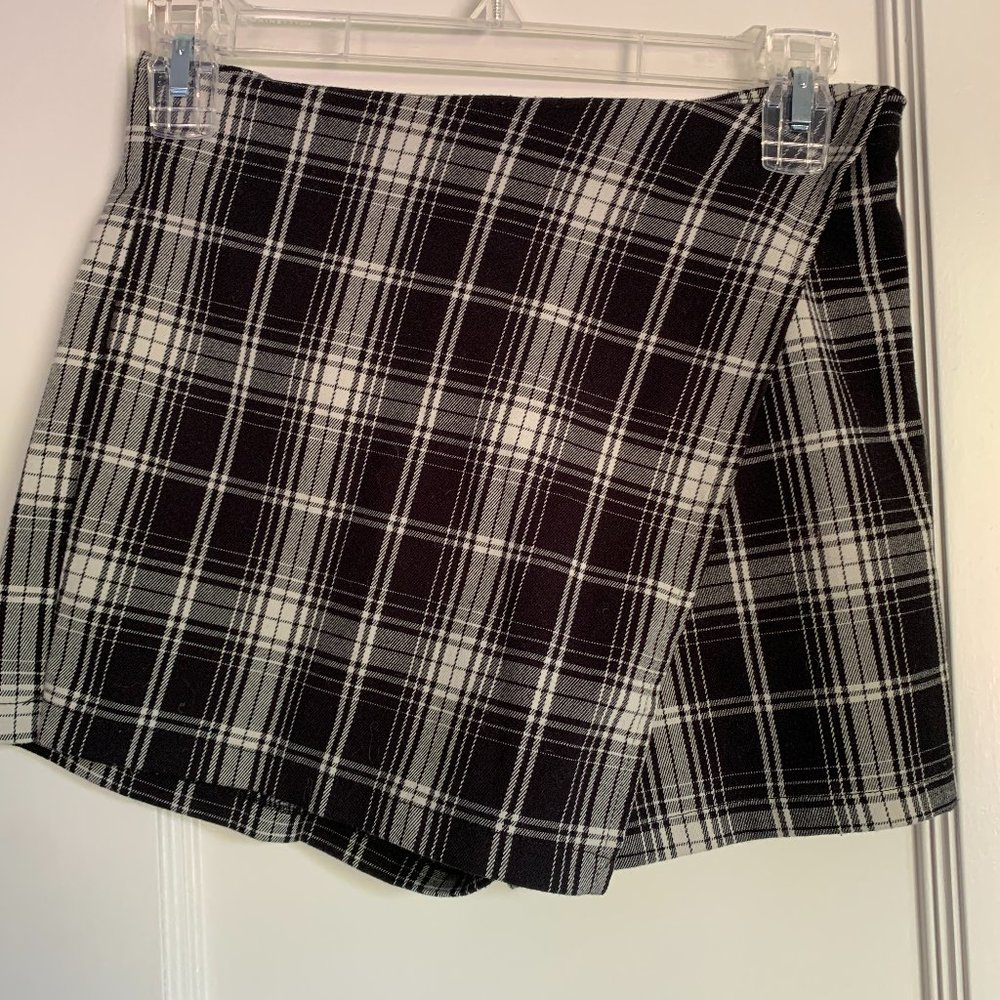 Brandy Melville Plaid Skort